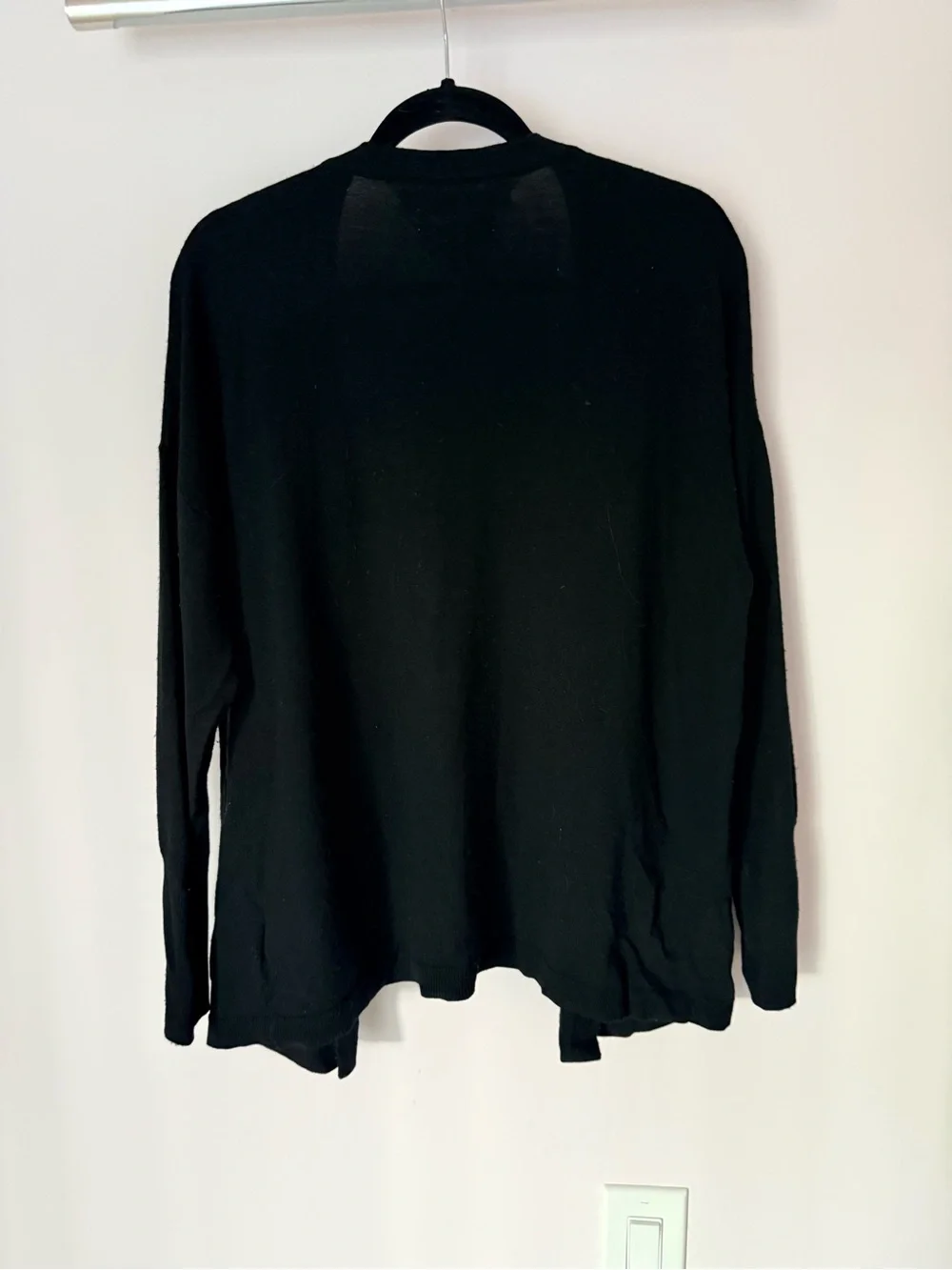 Max Studio Black Cardigan 100% Extrafine Merino Wool Open Front Pockets Size M